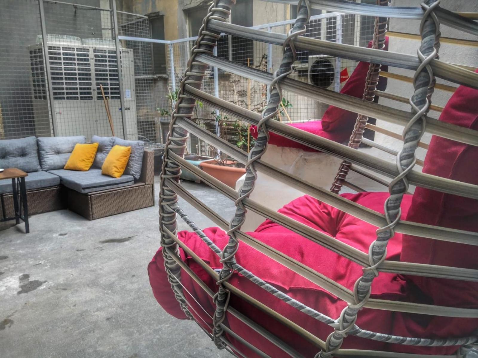 gafa garden Hostel Istanbul Exteriör bild